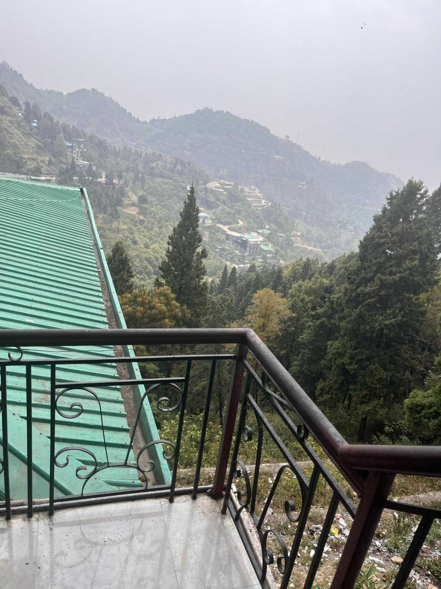 Royal Hill Inn Mussoorie Exterior foto